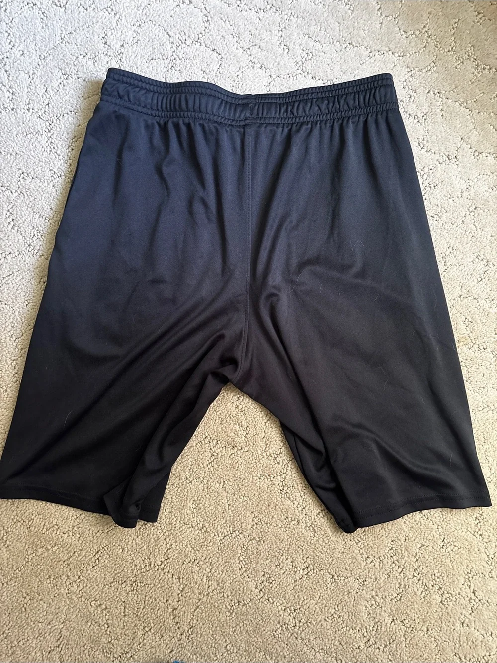 Under Armour Black Youth XL Performance Shorts - Picture 5 of 5